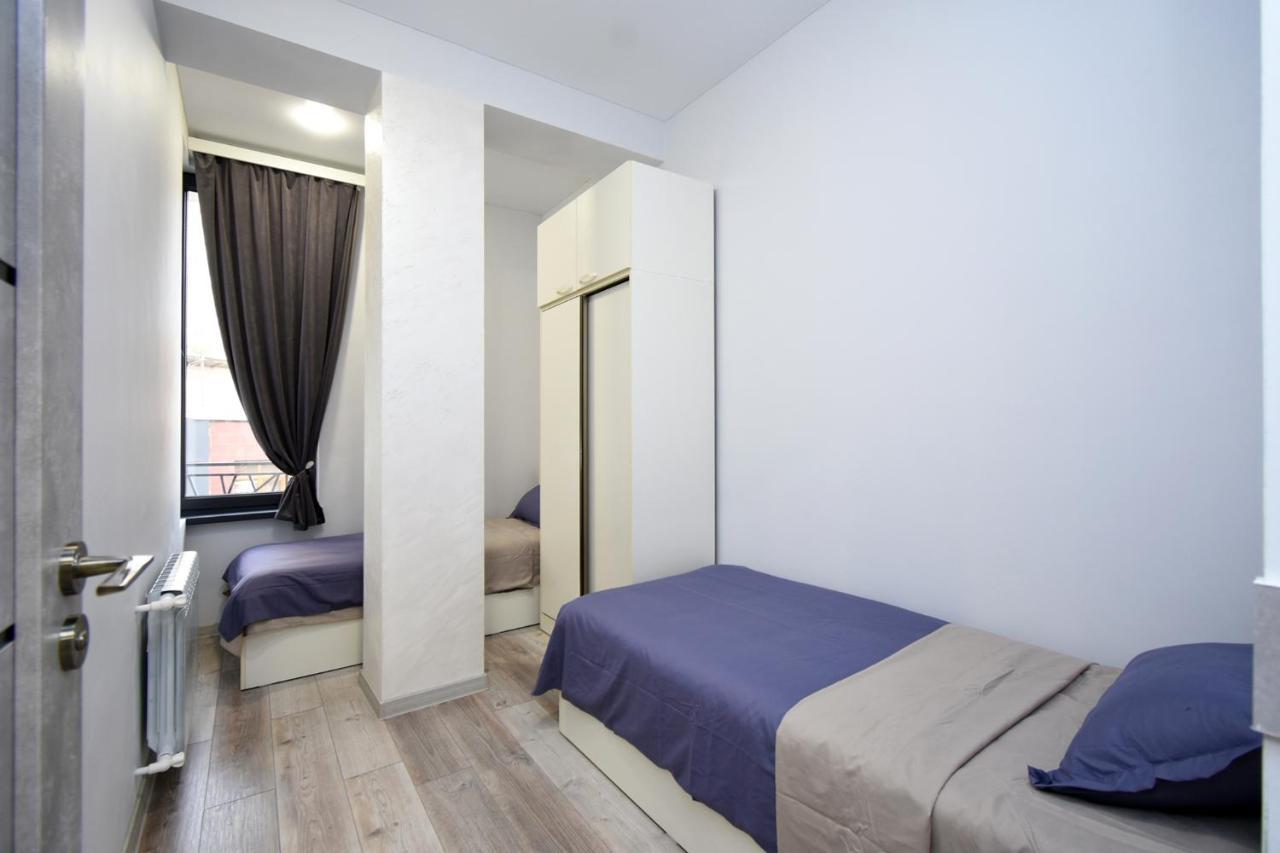 New Apartment In Yerevan City Center Bagian luar foto